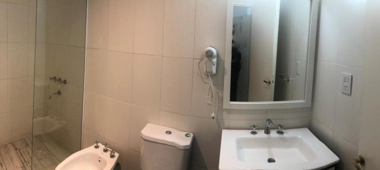 Hotel San Carlos บัวโนสไอเรส ภายนอก รูปภาพ