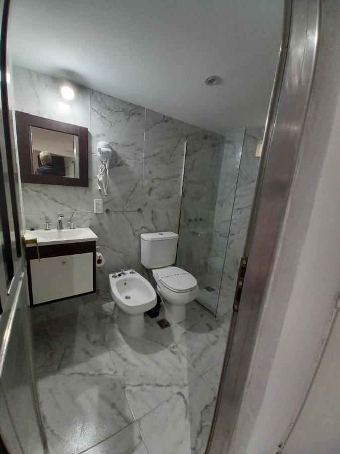 Hotel San Carlos บัวโนสไอเรส ภายนอก รูปภาพ