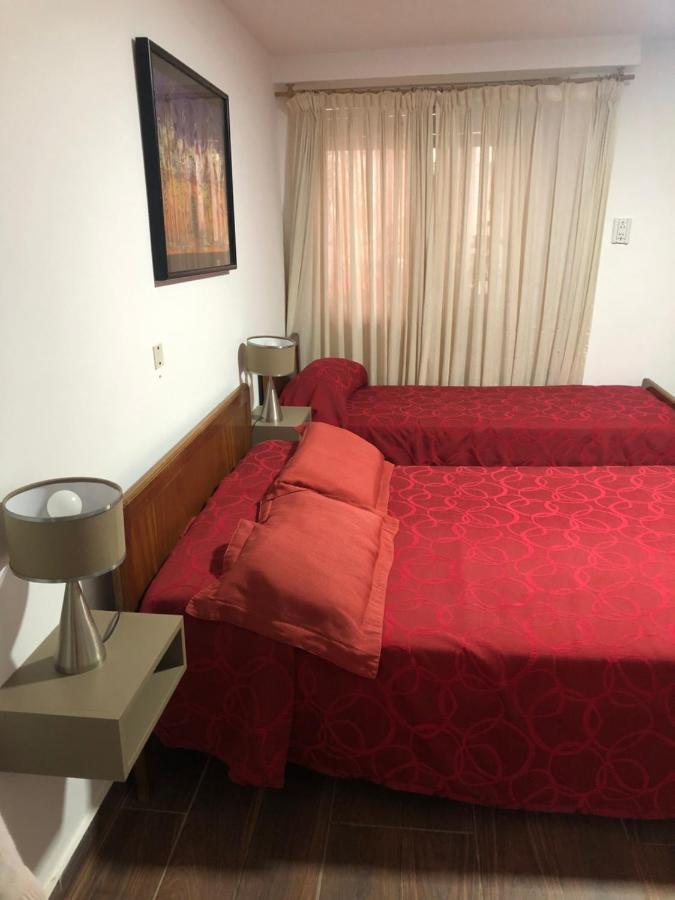 Hotel San Carlos บัวโนสไอเรส ภายนอก รูปภาพ